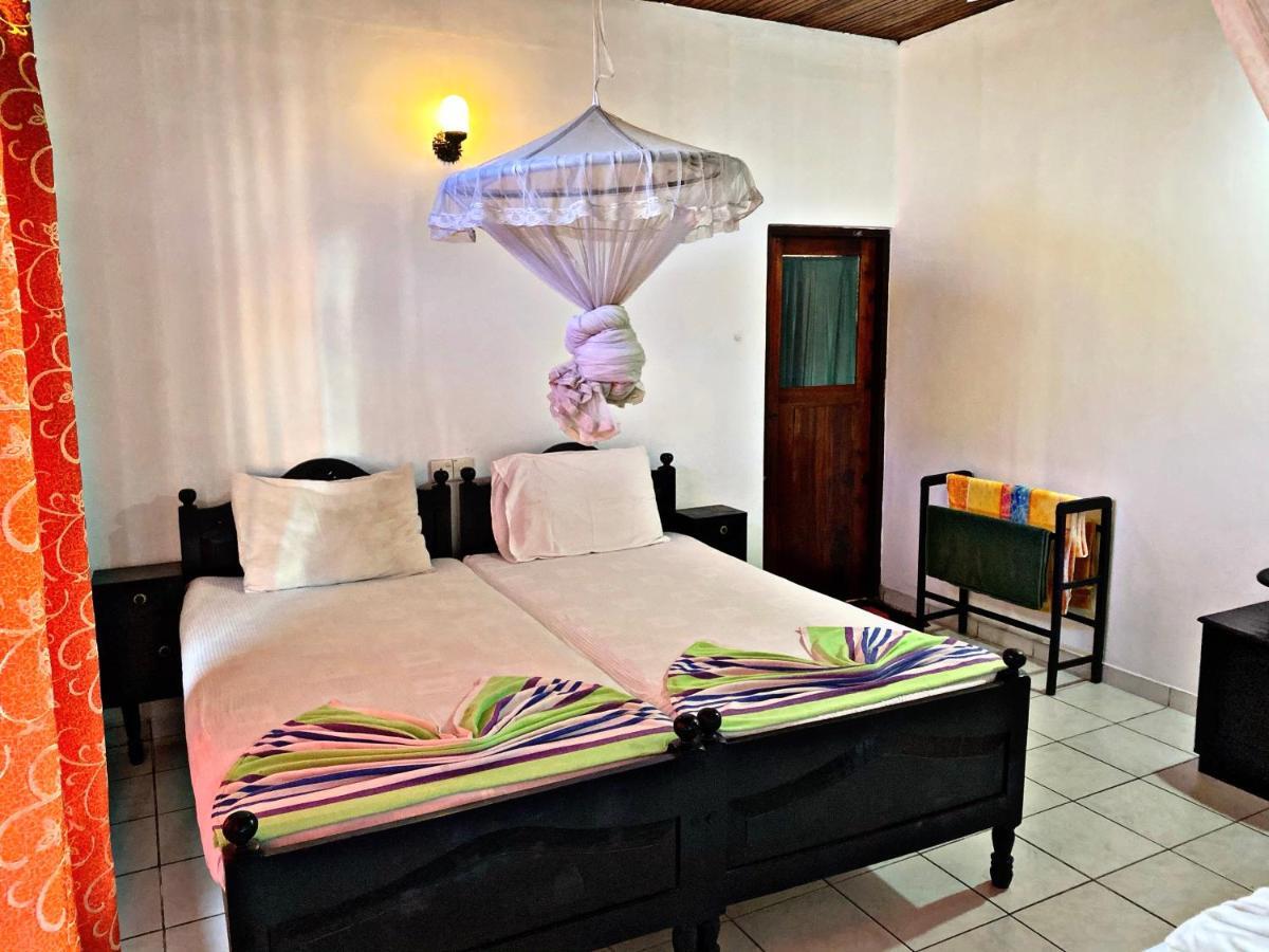 Casalanka Hotel Hikkaduwa Dış mekan fotoğraf