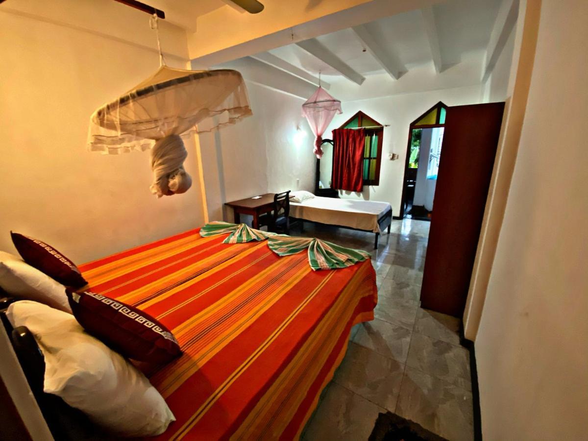 Casalanka Hotel Hikkaduwa Dış mekan fotoğraf